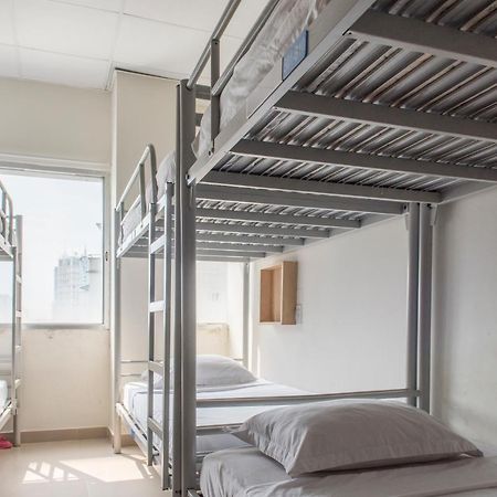 Vietnam Backpacker Hostels - Saigon Хошимин Екстериор снимка