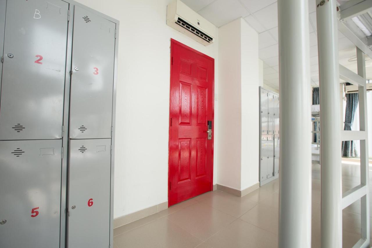 Vietnam Backpacker Hostels - Saigon Хошимин Екстериор снимка