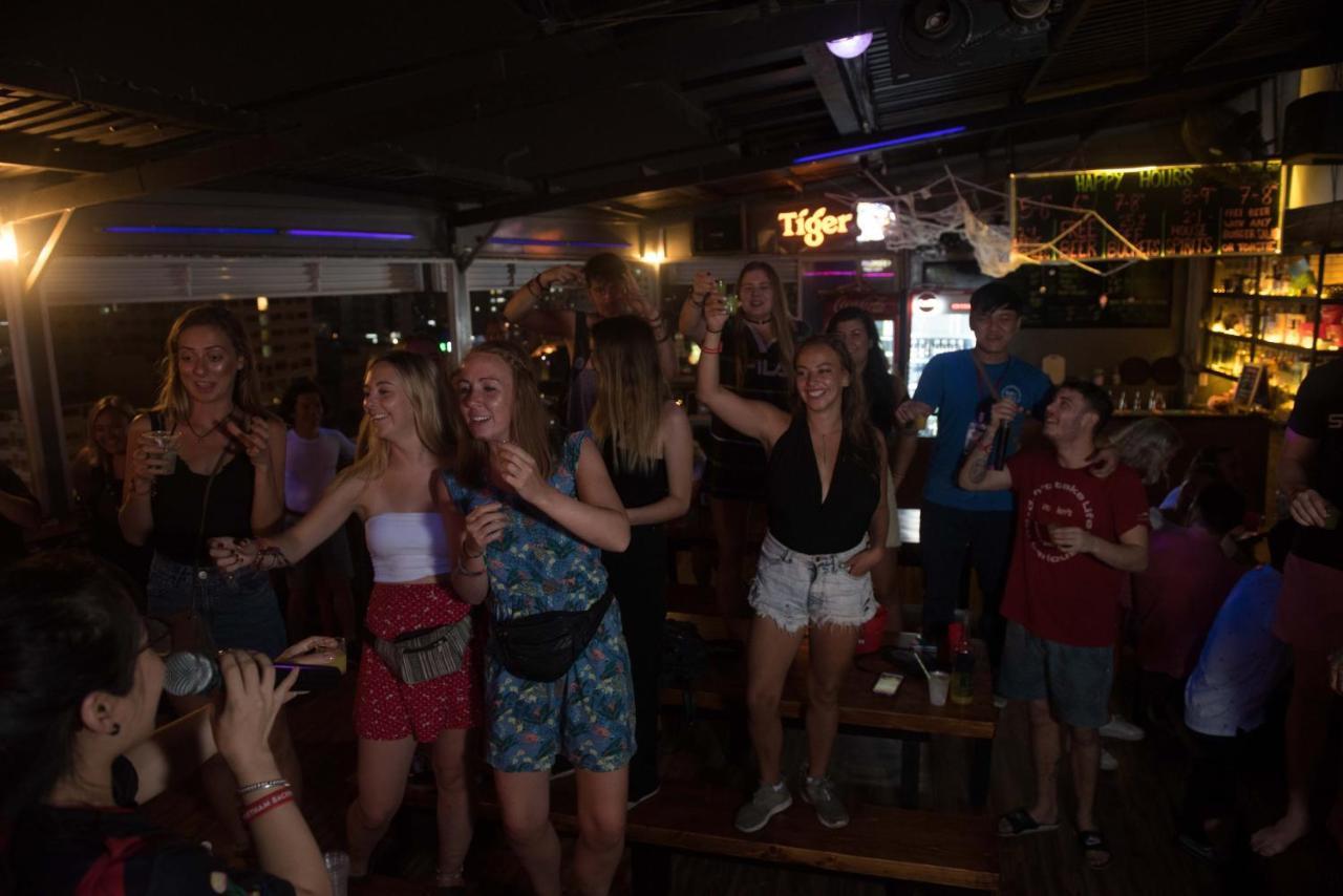 Vietnam Backpacker Hostels - Saigon Хошимин Екстериор снимка