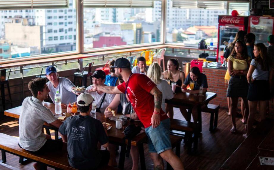 Vietnam Backpacker Hostels - Saigon Хошимин Екстериор снимка